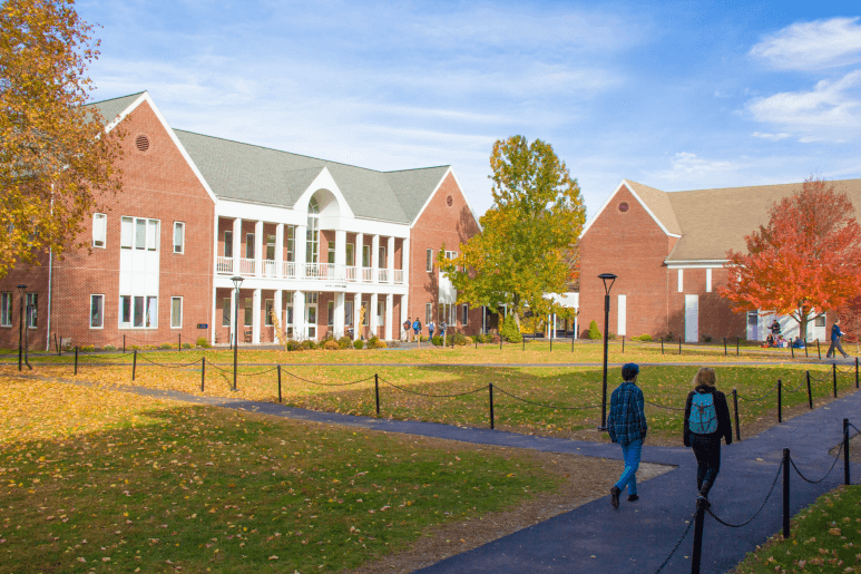 Woodstock Academy 오드스탁 아카데미