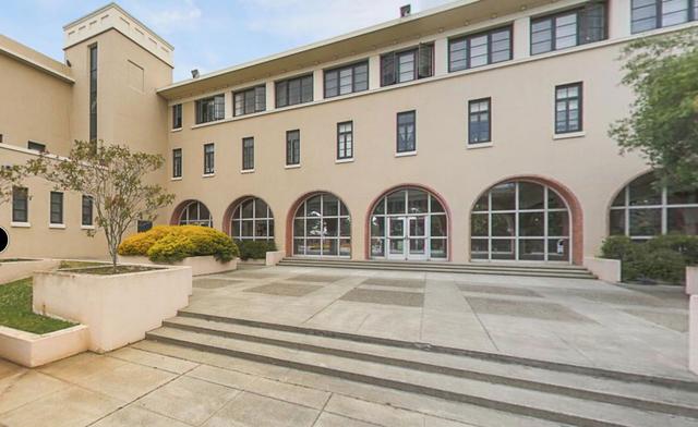 Archbishop Riordan High School 아치비숍 리오단 고등학교 로고